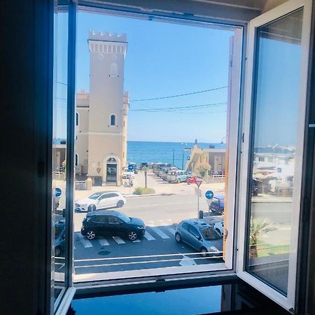 Mydollhouse Delizioso Appartamento Fronte Mare Genua Exteriör bild